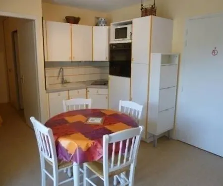 Nadaillac 1 - Biarritz, 2 Bedrooms, 5 Persons Apartamento *