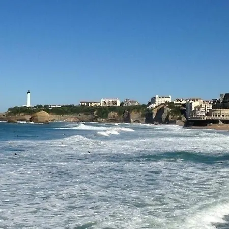 Nadaillac 1 - Biarritz, 2 Bedrooms, 5 Persons *
