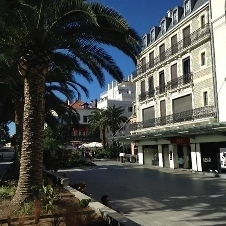 Апартаменты Nadaillac 1 - Biarritz, 2 Bedrooms, 5 Persons *